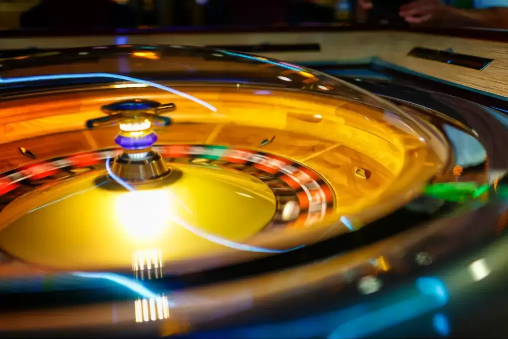 spinning golden roulette